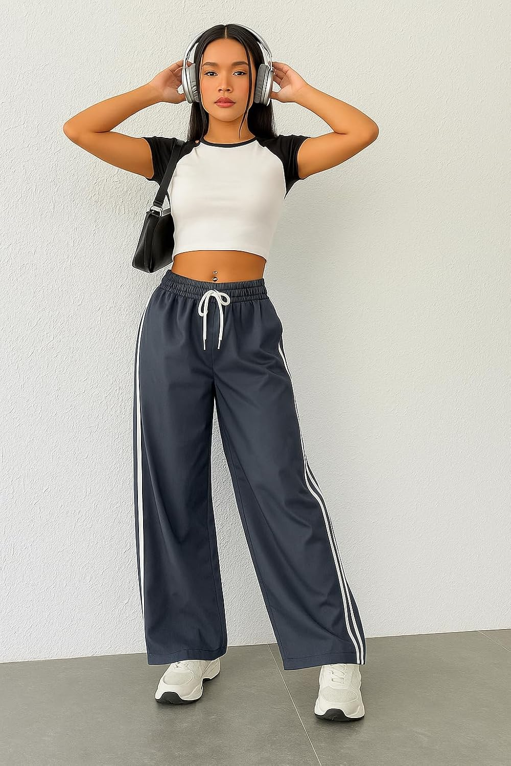 RelaxMove Women's Wide-Leg Track Pants - Image 20